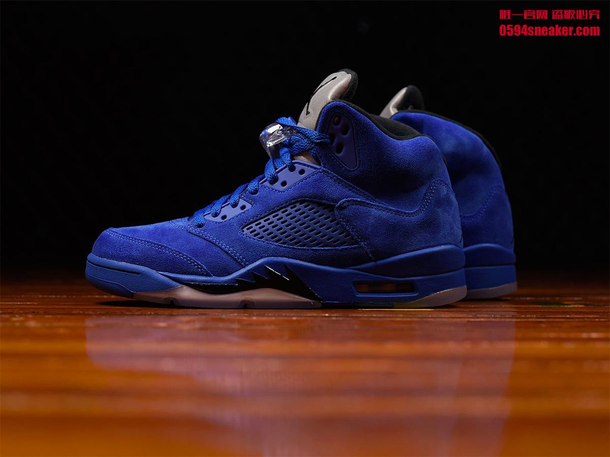 136027-401,AJ5,Air Jordan 5 136027-401AJ5 蓝麂皮要来了！Air Jordan 5 “Flight Suit” 本月底发售