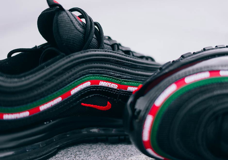 UNDEFEATED,Nike,Air Max 97,AJ1  3M 反光依旧！UNDEFEATED x Air Max 97 市售信息释出