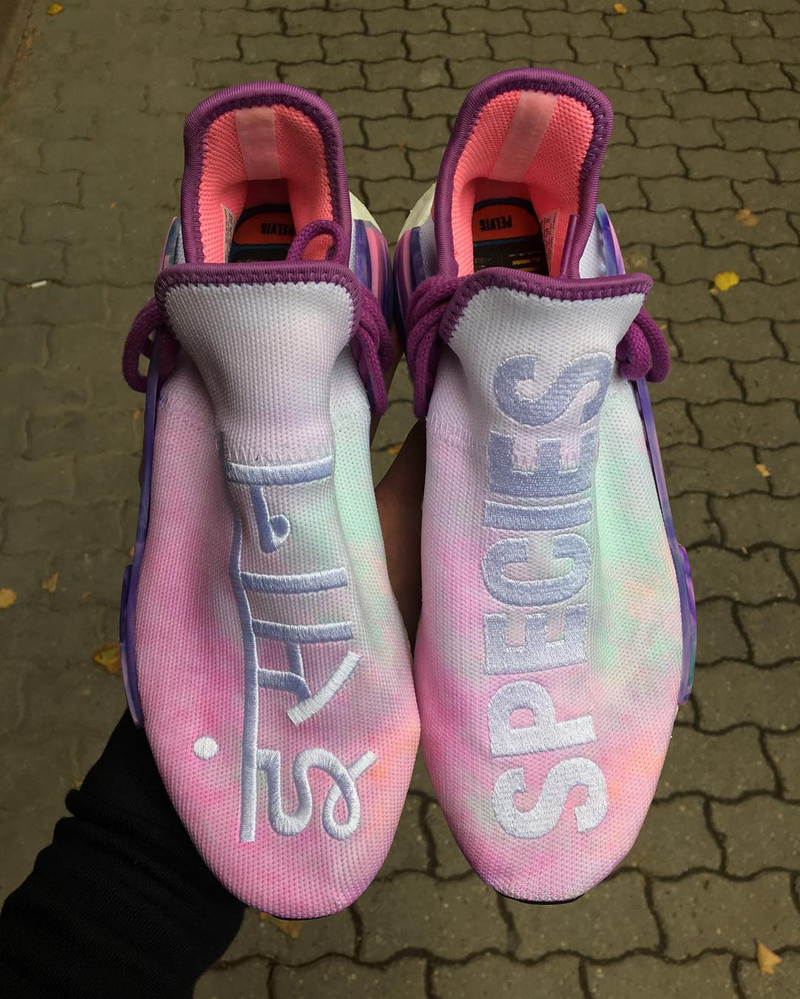 adidas,Hu NMD,Pharrell William  疑似梵文字体设计！多款五彩泼墨 Hu NMD 新配色实物曝光