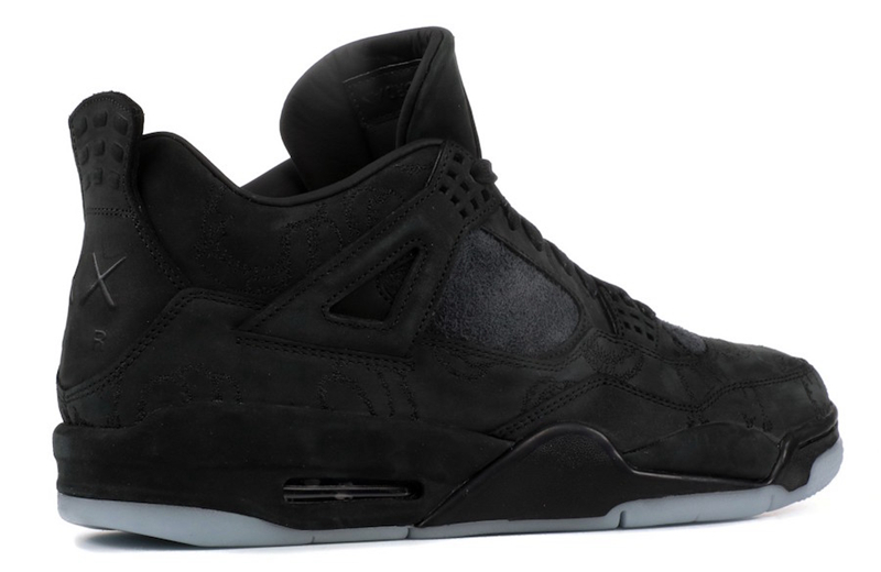 KAWS,Air Jordan 4,AJ4,930155-0 有望本月登场!纯黑 KAWS x Air Jordan 4 细节近赏 KAWS,Air Jordan 4,AJ4,930155-0 有望本月登场!纯黑 KAWS x Air Jordan 4 细节近赏