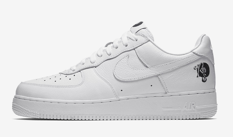 Roc-A-Fella,AO1070-101,Nike,AF 明日登场!Roc-A-Fella x Air Force 1 实物细节近赏 Roc-A-Fella,AO1070-101,Nike,AF 明日登场!Roc-A-Fella x Air Force 1 实物细节近赏