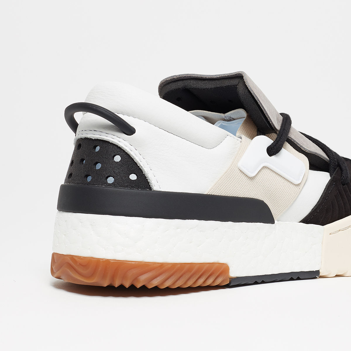 AC6848,AC6847,BBall  低帮终于来了！Alexander Wang x adidas BBall Low 现已发售