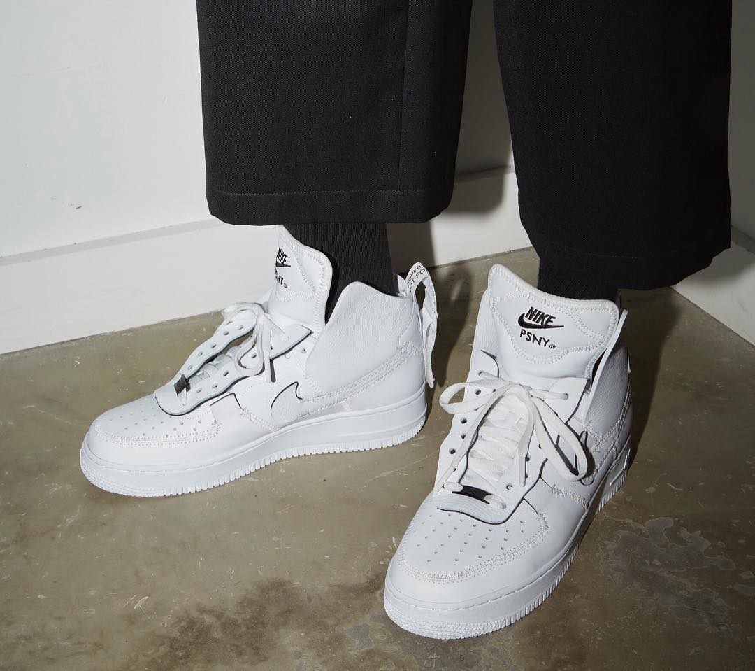 助阵 AF1 35 周年 绑带重构!PSNY x Nike Air Force 1 High 首次曝光 助阵 AF1 35 周年 绑带重构!PSNY x Nike Air Force 1 High 首次曝光
