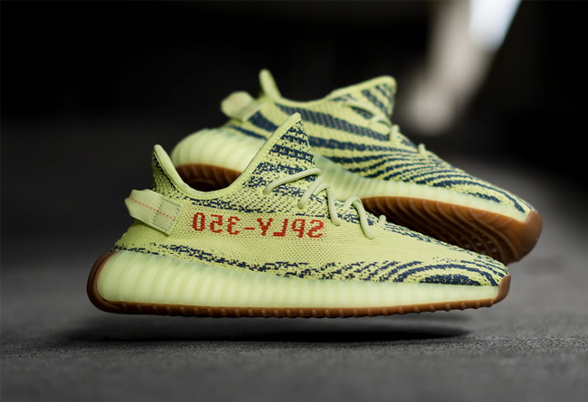 B37572,Yeezy 350 Boost V2,Yeez  市场价 6K5 左右，黄斑马 Yeezy 350 Boost V2 你买到了吗？