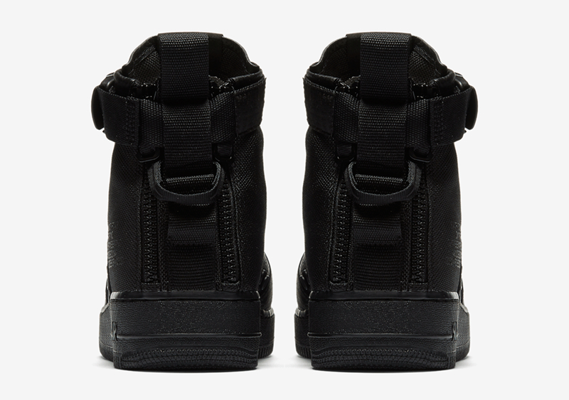 917753-005,Nike,SF-AF1 Mid,Tri  冷酷又帅气！纯黑装扮 SF-AF1 Mid 现已上架发售