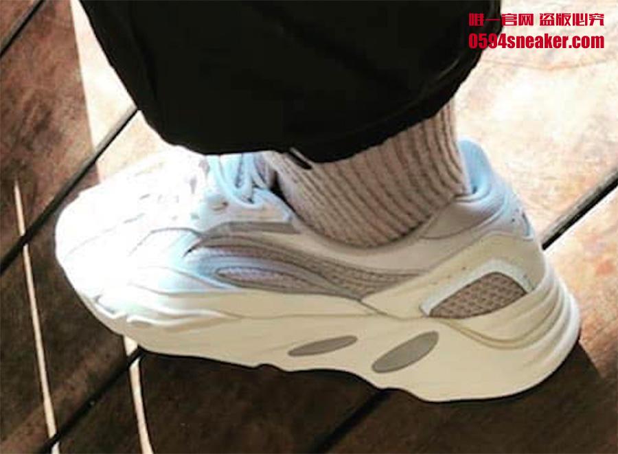Yung-1,adidas  这双 adidas 老爹鞋跟 Yeezy 700 Runner 到底有哪些不同？