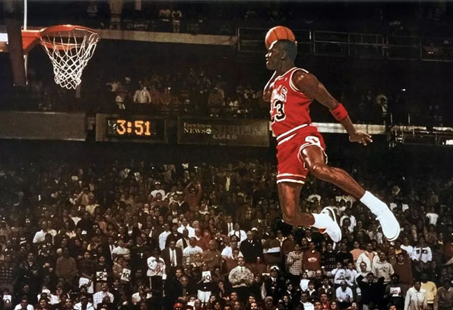 Air Jordan 3,923096-101,AJ3 Out of the blue! The crystal-bottomed White Clay Air Jordan 3 drops unexpectedly next month!