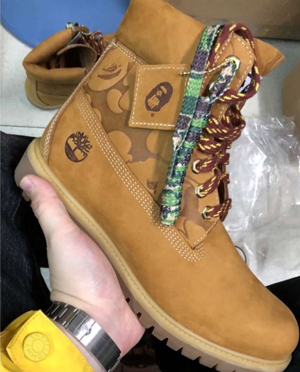 BAPE,UNDEFEATED,Timberland  强势三方联名！BAPE x UNDEFEATED x Timberland 实物曝光！