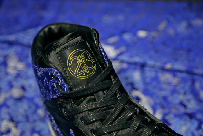 AJ1,Air Jordan 1 Chinese style! These two silk Air Jordan 1's will be available soon!