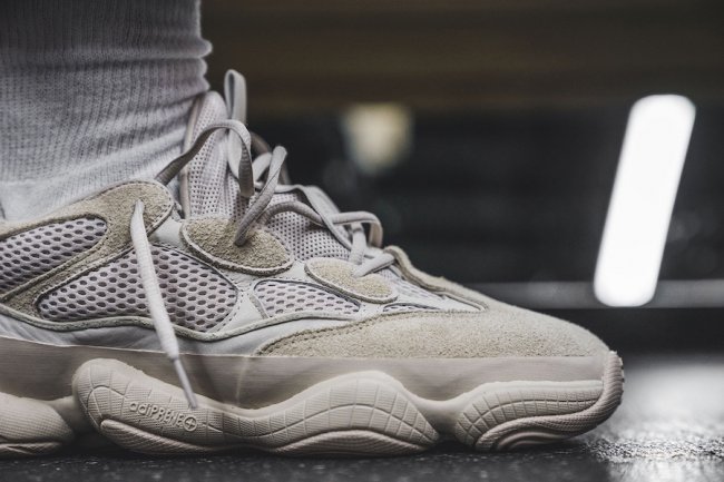 adidas,Yeezy Desert Rat 500,DB  Yeezy 500 发售日期确定！下月你将有机会入手这款老爹鞋！