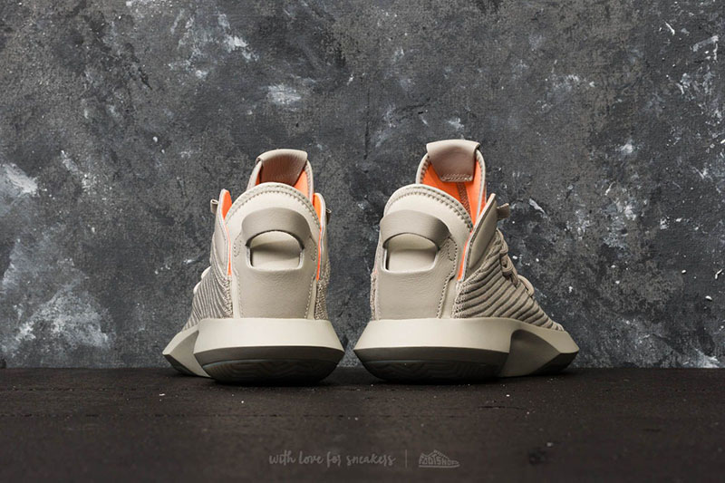 adidas,Crazy 1 ADV PK,CQ0981,C  科比经典天足战靴！Crazy 1 ADV PK 全新配色现已发售
