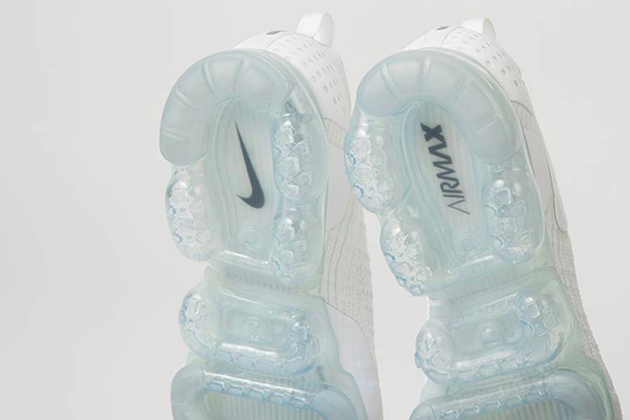 Nike,Air VaporMax 2.0,942842-1  又一双夏日小白鞋！纯白 Air VaporMax 2.0 即将发售