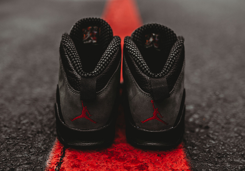 Air Jordan 10,AJ10,310805-002  本月发售！Air Jordan 10 “Dark Shadow” 实物图赏