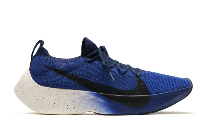 AQ1763-400,Vapor Street,Nike AQ1763-400 搭载 React 值得关注！全新白黑蓝 Nike Vapor Street 即将发售