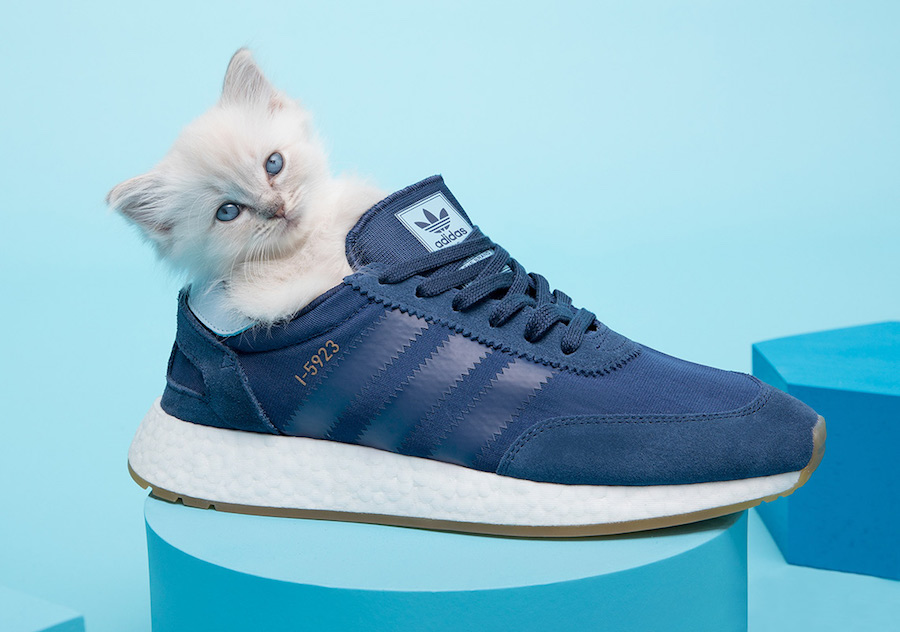 adidas,adidas Originals,I-5923  萌猫出镜！两双 Sneakersnstuff x I-5923 本周末发售