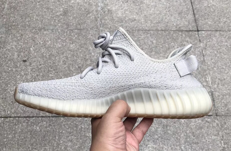 F99710,Yeezy 350 V2,Yeezy F99710 芝麻配色 8 月发售，Yeezy 350 V2 又要回归百搭的大地风格了