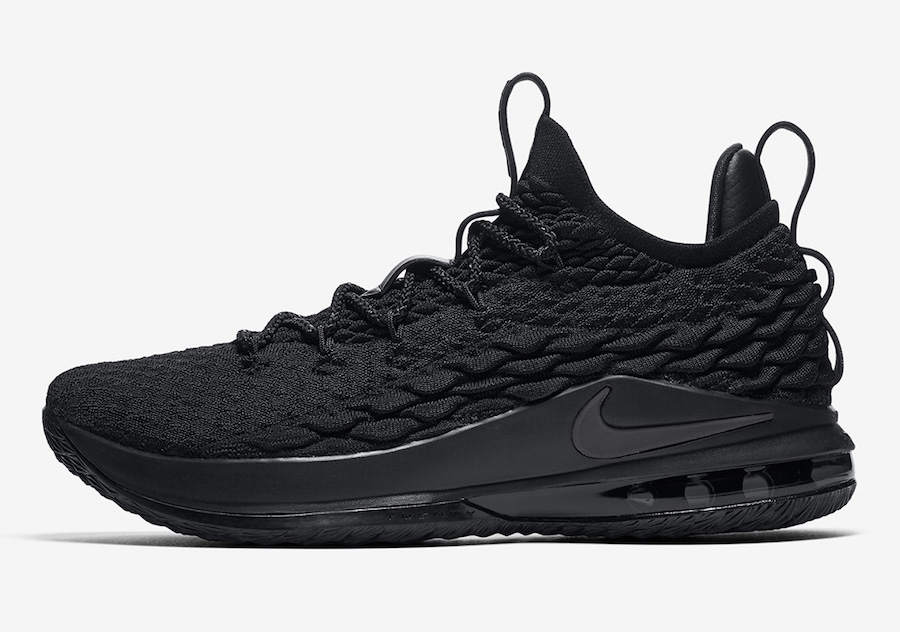 Nike,LeBron 15 Low,AO1755-044,  经典纯黑配色！全新  LeBron 15 Low 即将正式发售