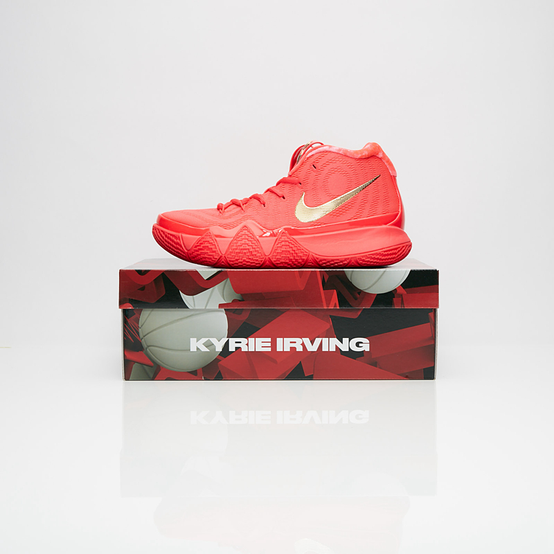 Nike,Kyrie 4,发售 庆祝电影上映！Kyrie 4 “Red Carpet” 现已发售。