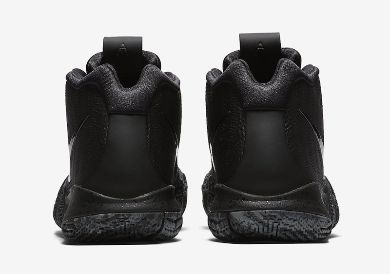 Nike Kyrie 4 “Triple Black” 货号：943807-008 欧文四代全黑配色