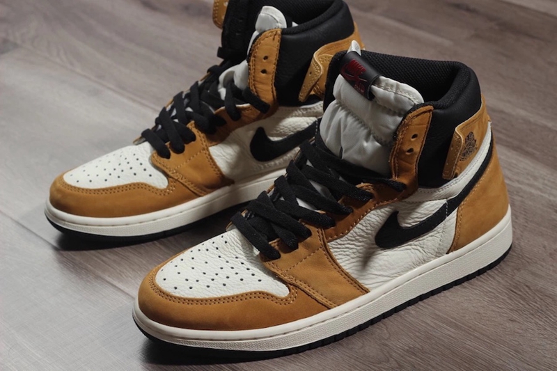 Air Jordan 1 “Rookie of the Year” 货号：555088-700