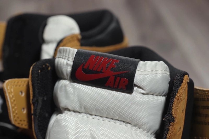 Air Jordan 1 "Rookie of the Year" Item No.: 555088-700