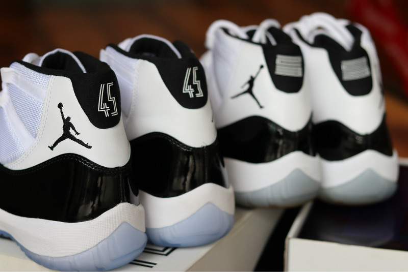 AJ11,Air Jordan 11  新老对比！年底 Air Jordan 11 “Concord” 是必买球鞋吗？