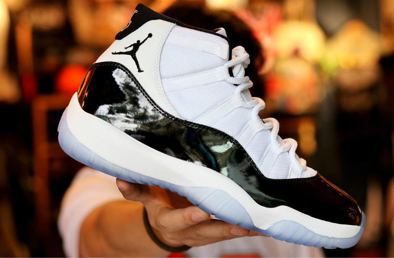 AJ11,Air Jordan 11  新老对比！年底 Air Jordan 11 “Concord” 是必买球鞋吗？