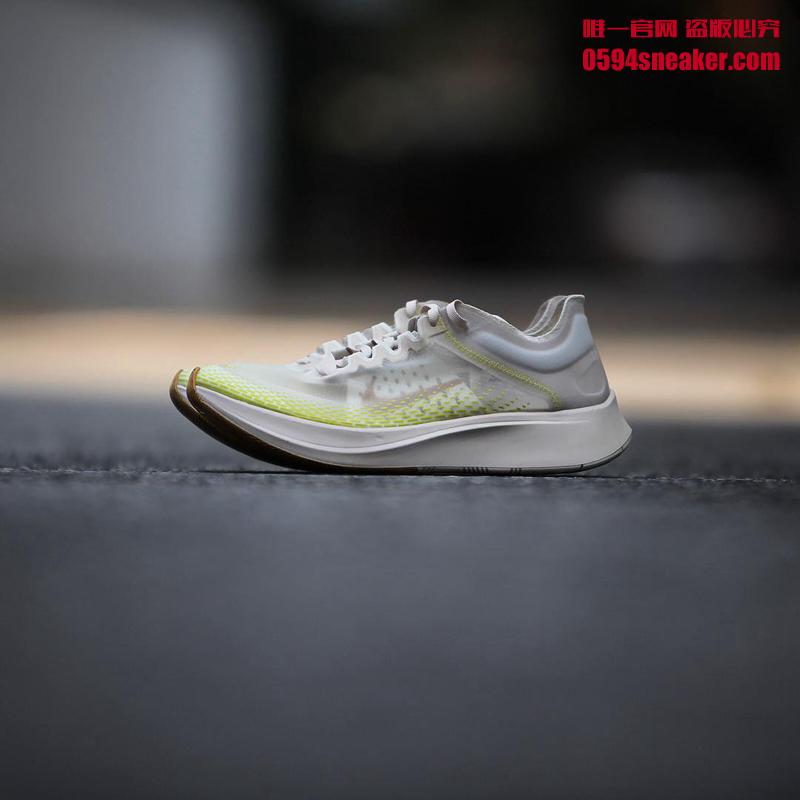 Nike Zoom Fly SP Fast 货号: AT5242-174、AT5242-440