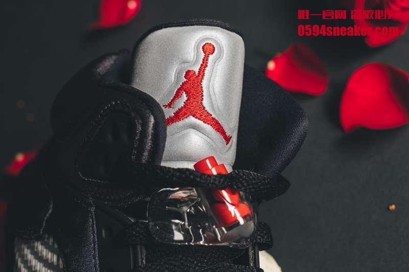 Air Jordan 5 “Satin” 乔丹5代丝绸版本，货号: 136027-006