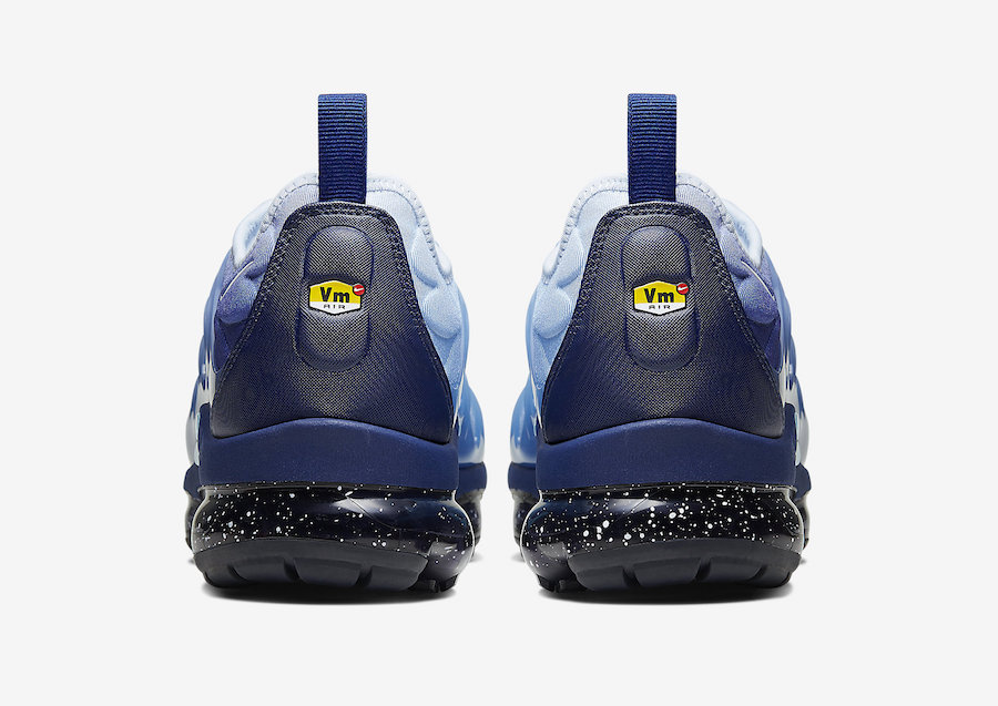 Nike Air VaporMax Plus （货号 CK1411-400），售价 0 美元