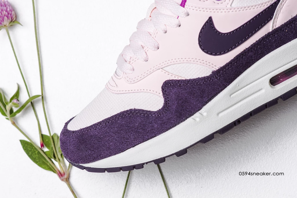 Nike Air Max 1 WMNS 货号：319986-610