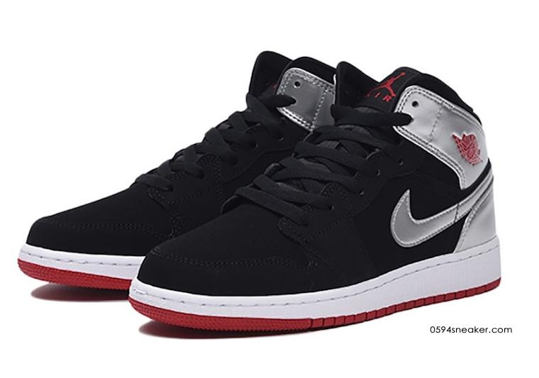 Air Jordan 1 Mid GS 货号：554725-057