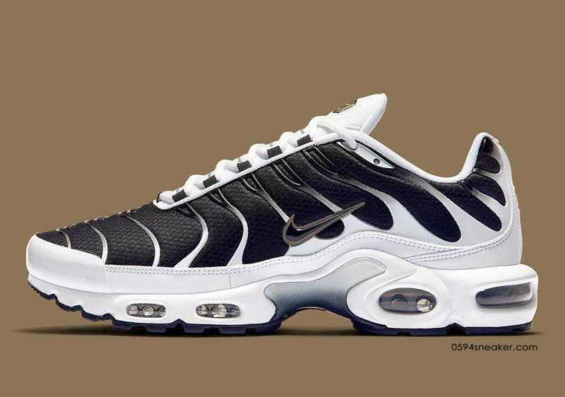 Nike Air Max Plus 货号：CT1094-102