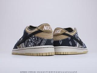 耐克联名 Travis Scott × Nike SB Dunk 腰花果，货号：CT5053-001