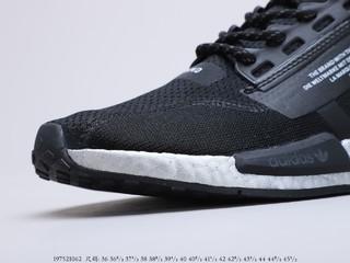 阿迪达斯NMD巴斯夫跑步鞋 Adidas NMD R1 3M 货号：FW540