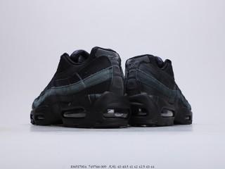 Nike Air Max 95 Essential 耐克子弹气垫鞋，货号：749766-009