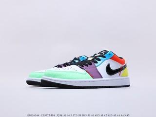 Air Jordan 1 Low 乔丹一代低帮彩色拼接主题，货号：CZ3572 104