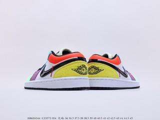 Air Jordan 1 Low 乔丹一代低帮彩色拼接主题，货号：CZ3572 104