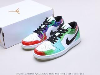 Air Jordan 1 Low Multicolor “星云 ”，货号：CW7310-909