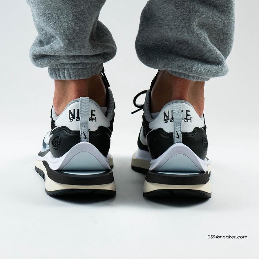 sacai x Nike Pegasus VaporFly SP "Black" Item No.: CV1363-001