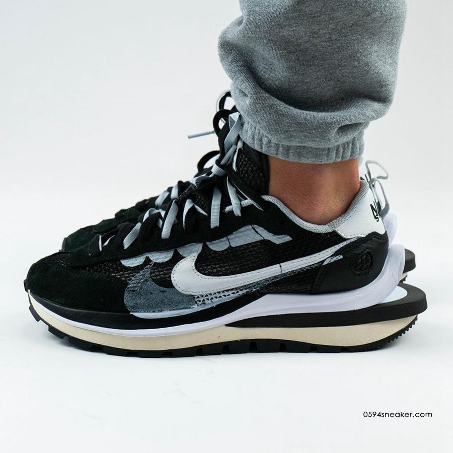 sacai x Nike Pegasus VaporFly SP "Black" Item No.: CV1363-001