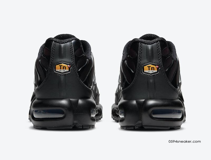 Nike Air Max Plus 货号：DC1936-001