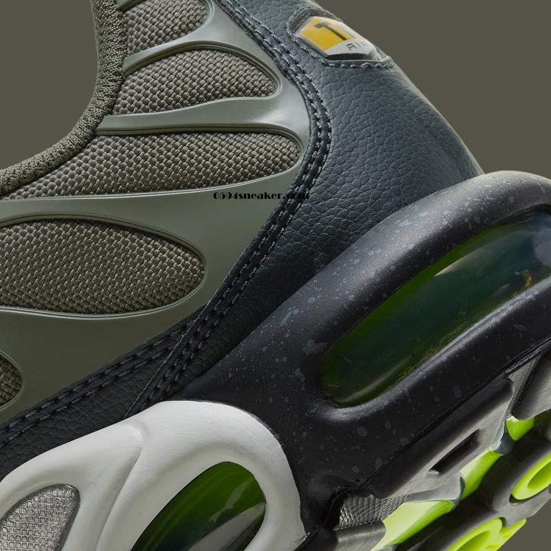 Nike Air Max Plus 货号：DB4609-300