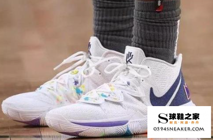 Netflix trolls Irving's shoes for being hard and prone to breaking his ankle?