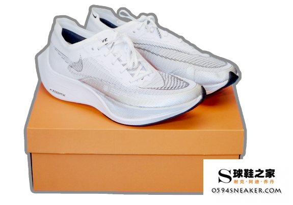 Nike Vaporfly NEXT%2 代开箱测评，二代和一代有什么区别？