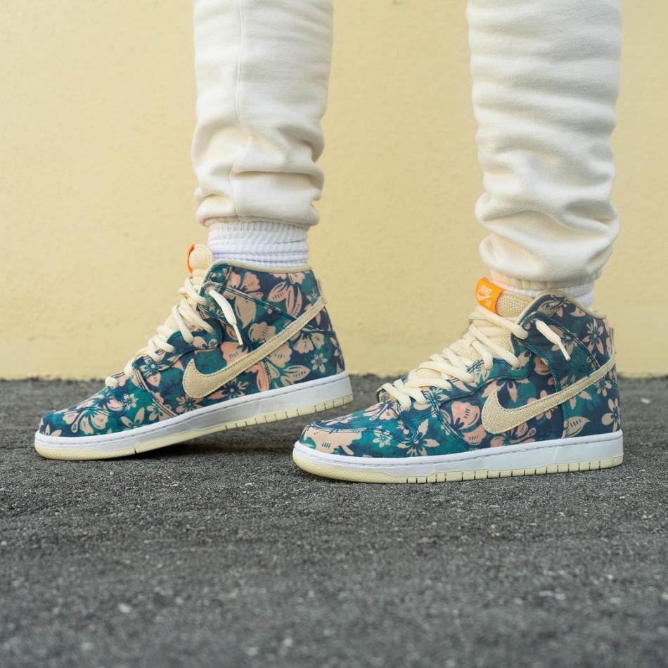 夏威夷 Nike SB Dunk High “Hawaii” 货号：CZ2232-300