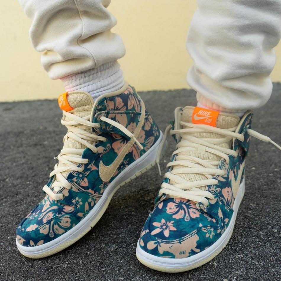 夏威夷 Nike SB Dunk High “Hawaii” 货号：CZ2232-300