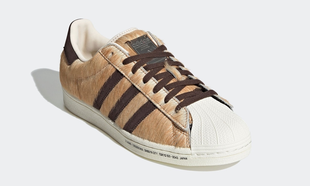 atmos x adidas Suprestar DOG “HACHIKO” 货号：GW3471