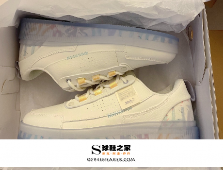 What should I do if my jelly-soled shoes turn yellow? Which is better, jelly-soled or rubber-soled shoes?